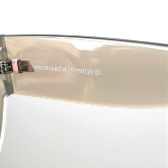 Le Specs Matriarch Sunglasses (Matcha) - Picture 4 of 11